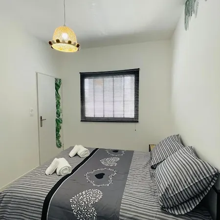 公寓 La Jungle Avec Climatisation Saint-Jean-dʼAngély