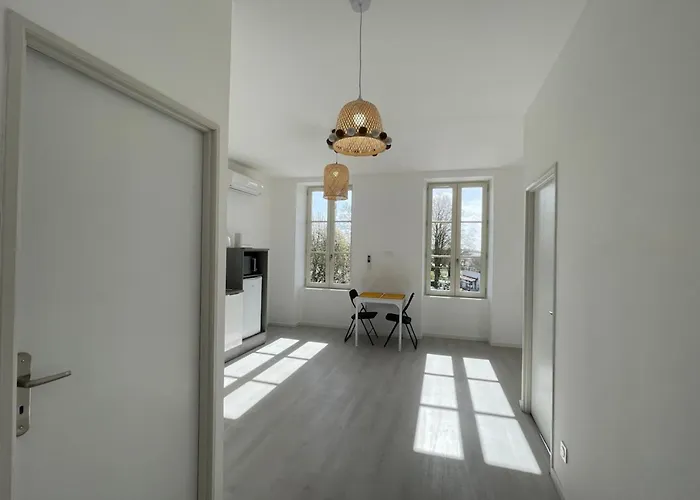 شقة La Jungle Avec Climatisation Saint-Jean-dʼAngély